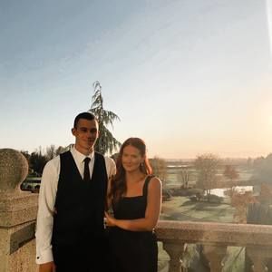 Meet your Posher, Danielle